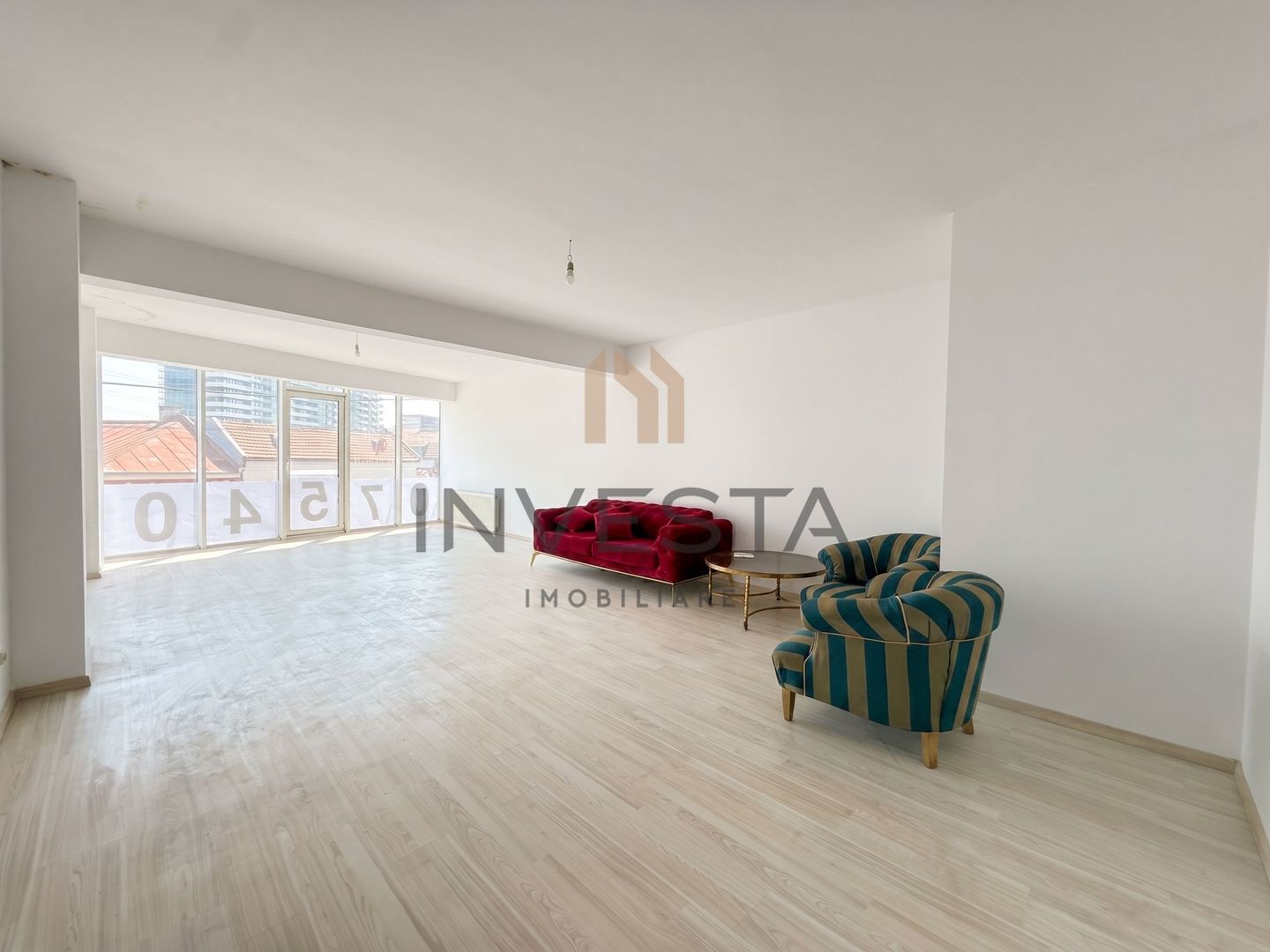 Apartament 3 camere de 100 mp, etaj intermediar, parcare, zona Traian! - Poză 1