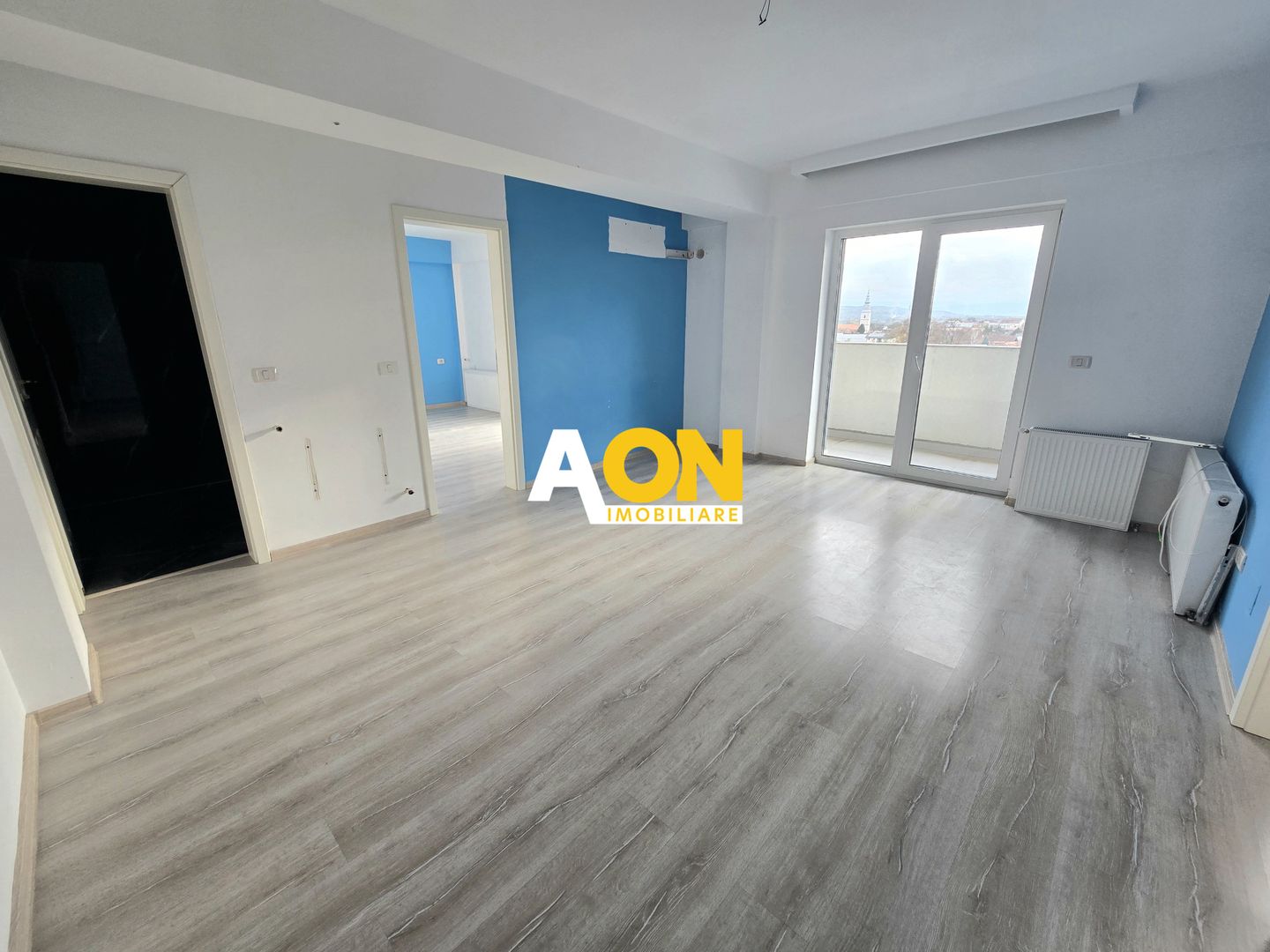 Apartament cu 2 Camere, Bloc Nou, Lift, Zona Centru - Poză 1