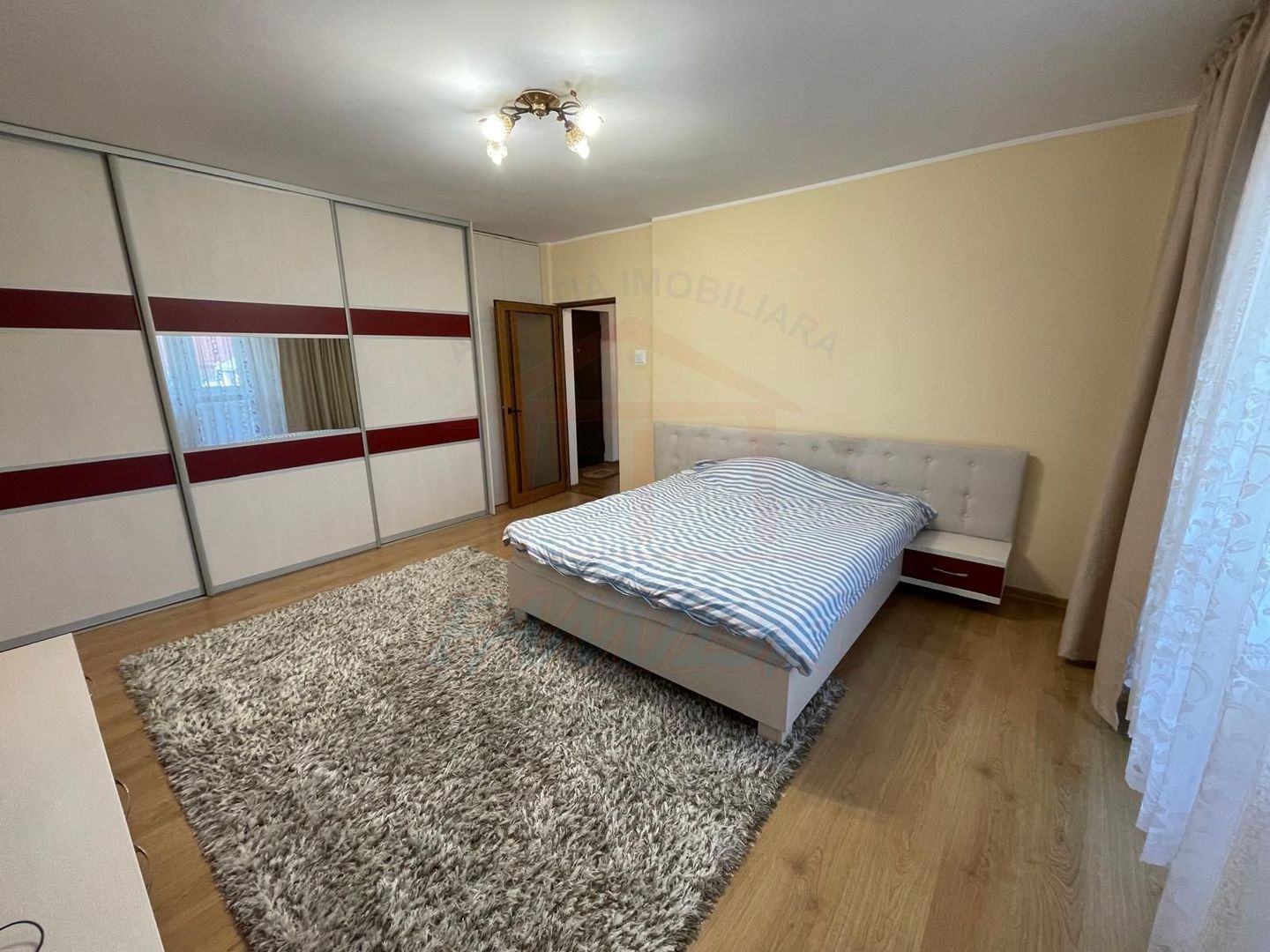 Apartament cu 1 cameră de închiriat - Zonă Ultracentrală, lângă Starea - Poză 2