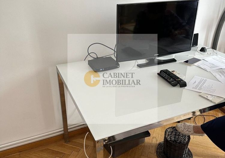 Garsoniera balcon frantuzesc -Universitate I Etaj 4 I Centrala proprie - Poză 8