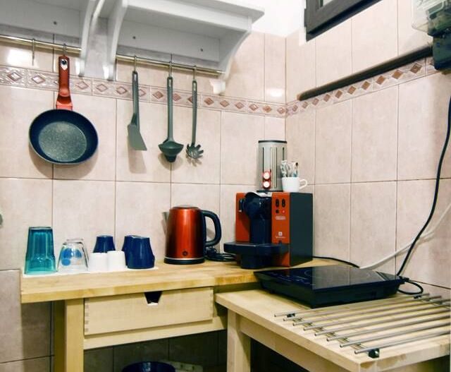 Studio superb (Garsonieră) Cismigiu, Blocul Florentin, centrală, balcon. - Poză 5