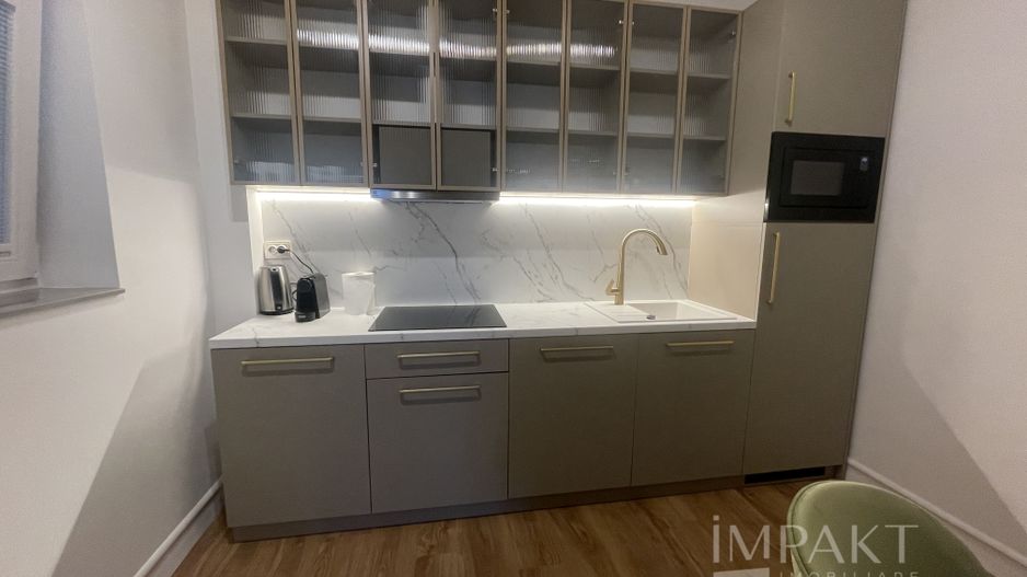 Apartament cu 2 camere, LUX in zona UMF - Poză 10