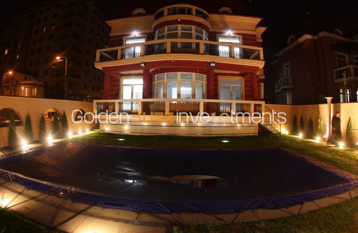 VILA DE LUX CU PISCINA IN ZONA HERASTRAU - Poză 1