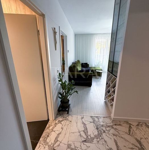 Apartament cu 2 camere, ultarfinisat, mobilat, cu grădină proprie. - Poză 5