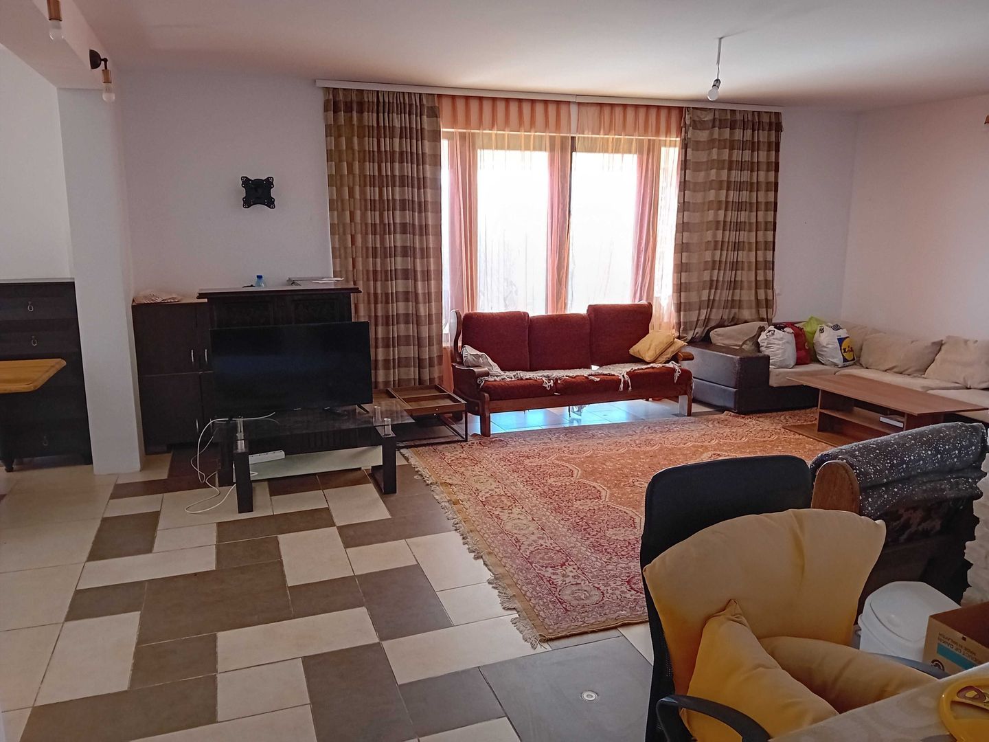 Apartament la parterul unei vile | 70 mp | 2 parcari | Iris - Poză 5