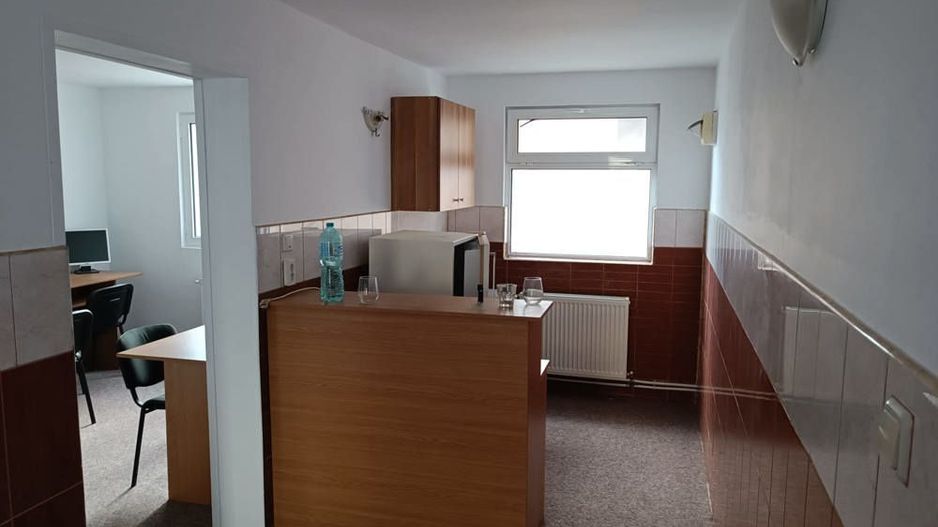 Vand vila spatiu comercial 200m - Poză 4