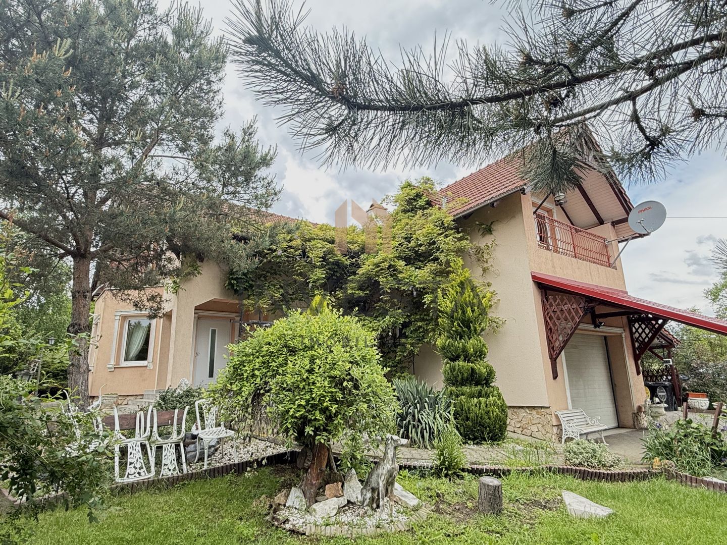 Casa individuala cu teren de 988 mp! - Poză 1