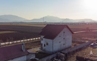 Casa cu teren 1500 mp in Harman - Poză 10