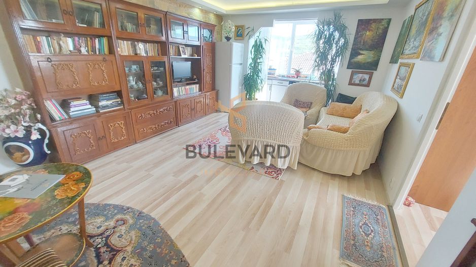 Apartament cu 3 camere, zona Terra! - Poză 3