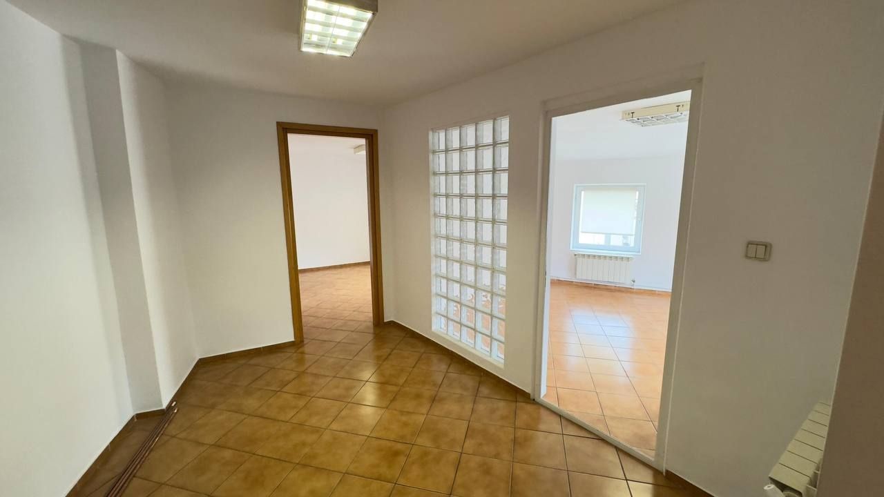 Vila cu 4 camere D+P+1 | Piata Unirii | Bd. Marasesti | 2 locuri parcare - Poză 14