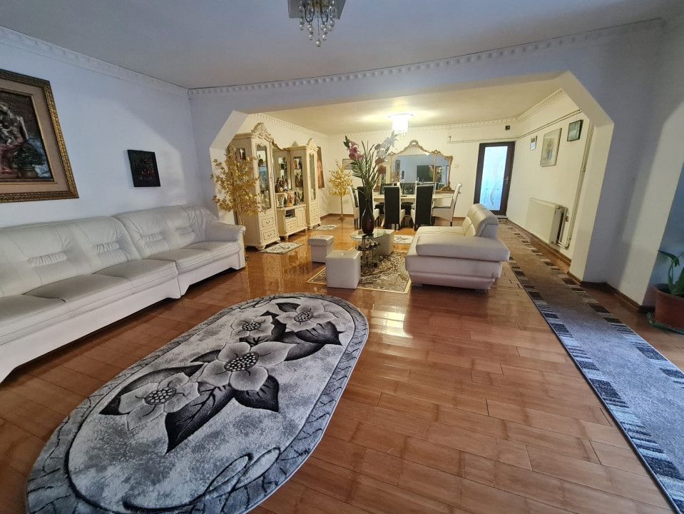 Vilă cu studio muzical și 7 camere – Calea Severinului, Târgu Jiu - Poză 2