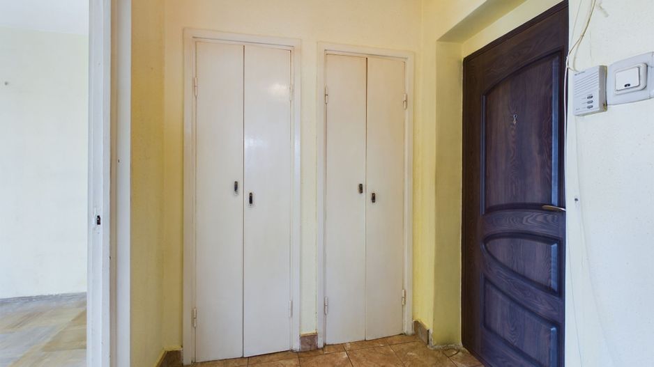 Apartament clasic cu 2 camere în Grădiște - Poză 9