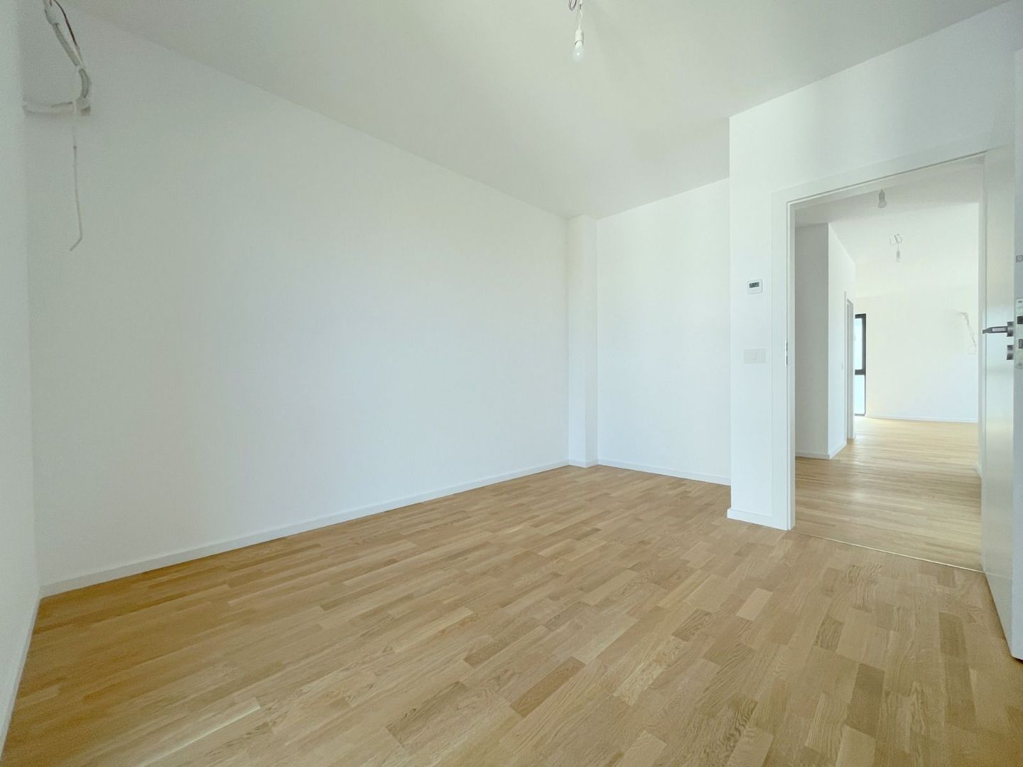 Apartment 3 camere cu terasa de 46 mp - Poză 13
