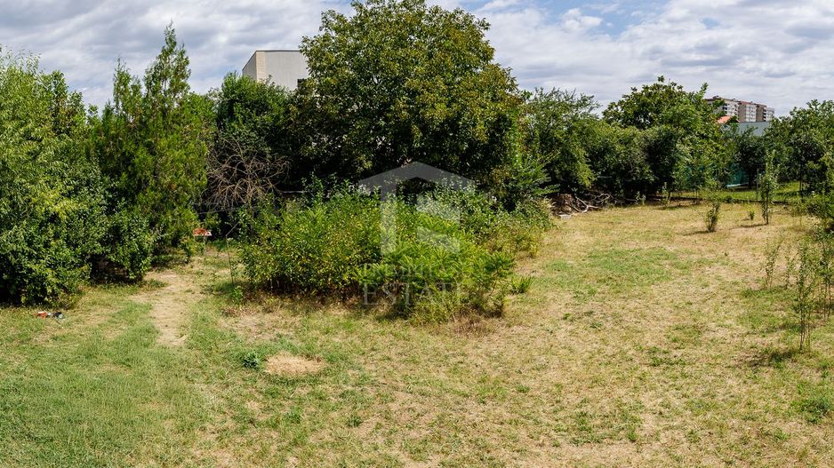 Teren intravilan 1.200 mp, doua loturi, Sector 6 - Poză 17