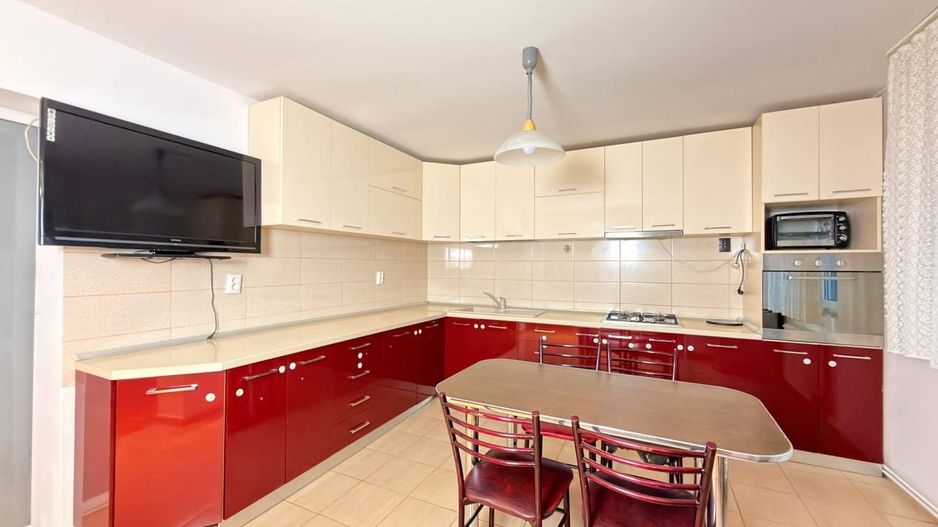 Casă de vânzare, 4 camere, 162 mp Buturugeni - Poză 3