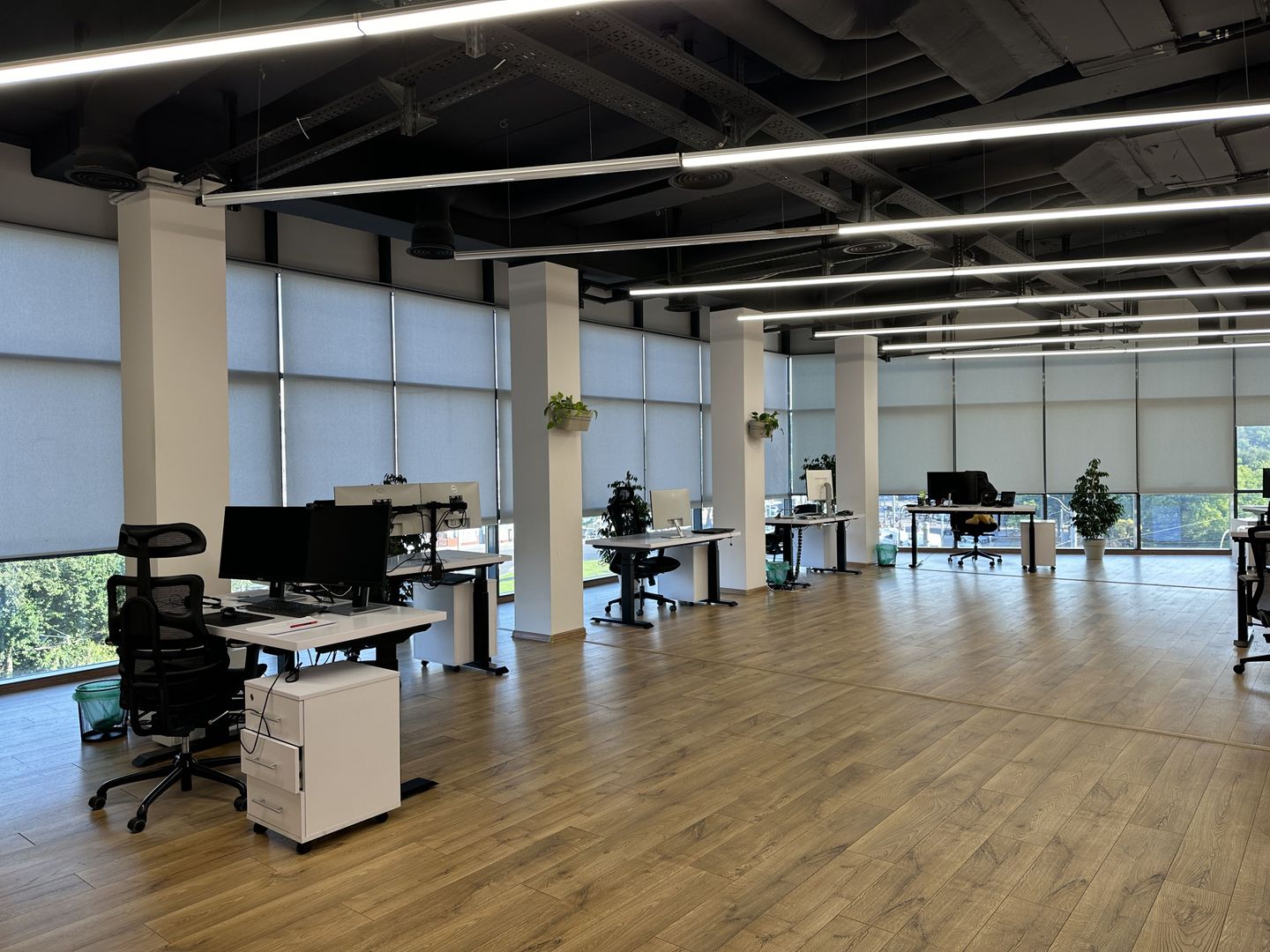 Chirie Spații de Birou 420 m2.și 300m²   sectorul Rîșcani. - Poză 12