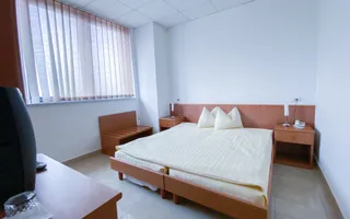 Cladire cu functiuni mixte - Poză 20