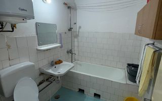 vand apartament 3 camere , zona Splai Mihai Viteazul ,et 1, incalzire - Poză 2