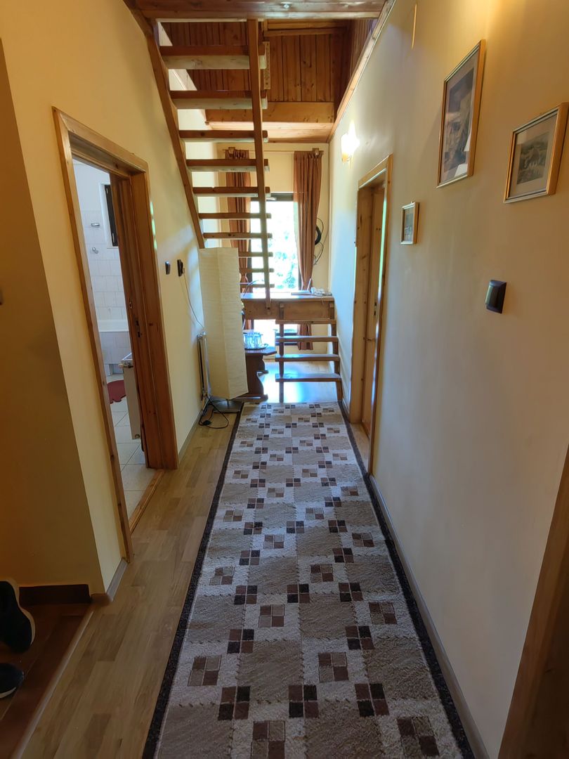 Casa/Vilă  aproape de pădure Vâlcele + 1235 m² teren 160.000 EURO - Poză 11