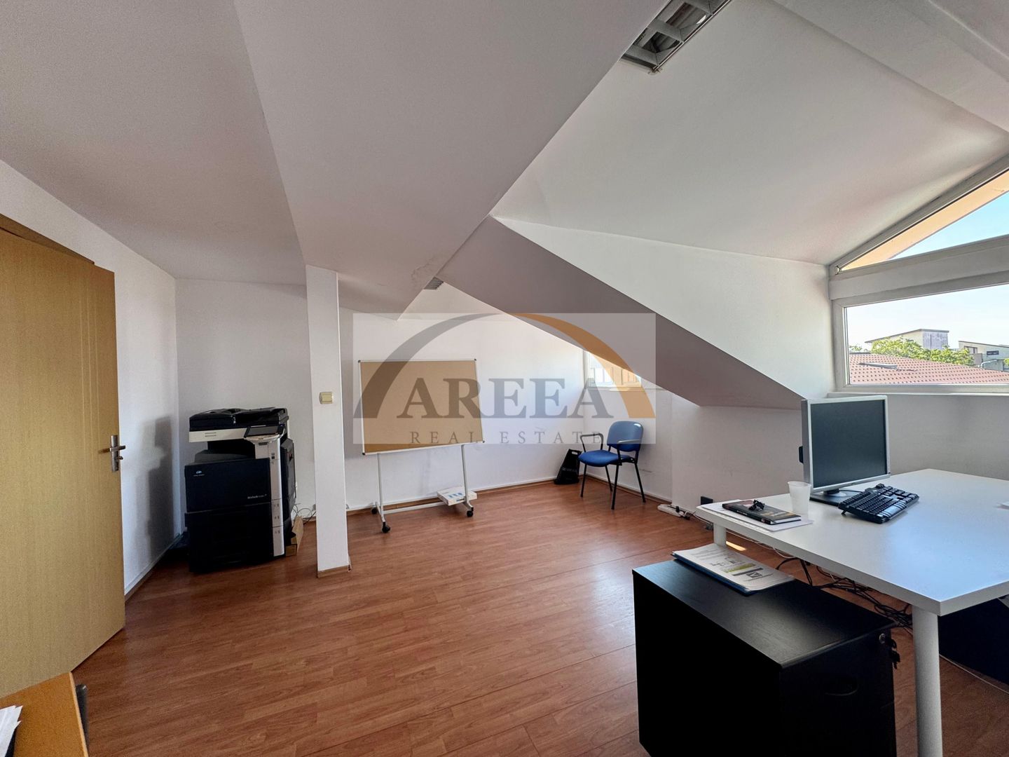 OPORTUNITATE - vila-curte individuala-garaj la Domenii-Popisteanu - Poză 4