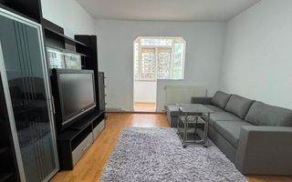 Apartament renovat 3 camere 2 dormitoare pivnita in zona Mihai Viteazu - Poză 1