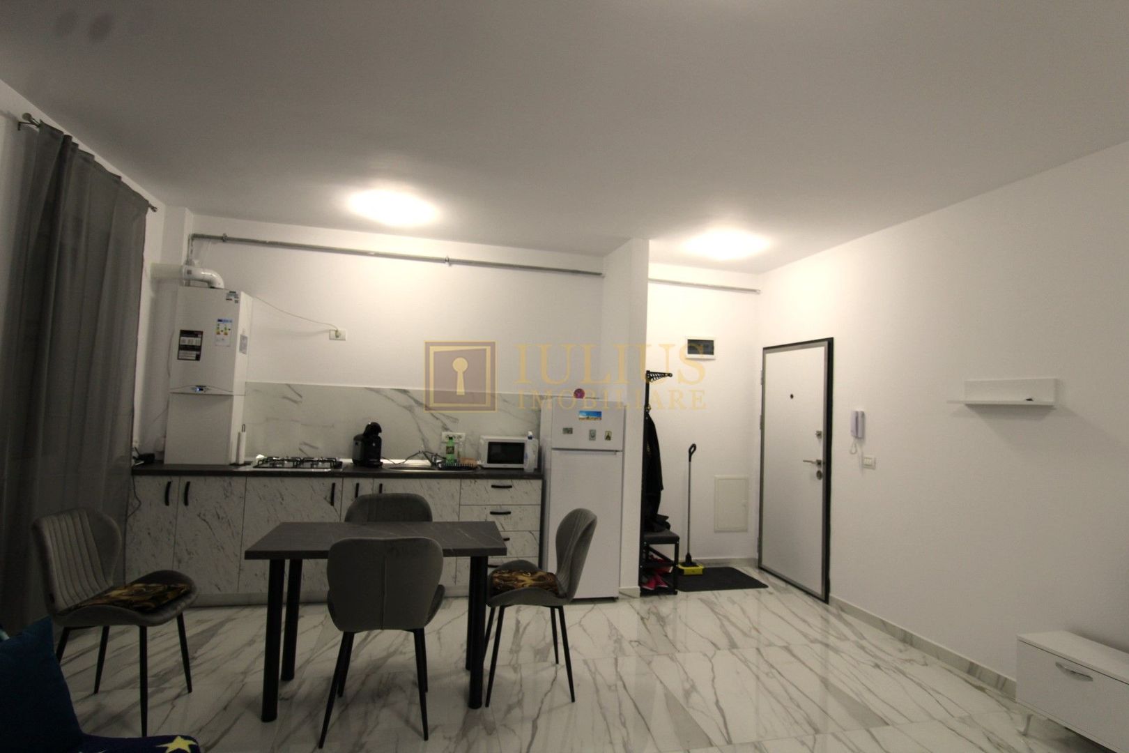 La parter, centrala proprie, incalzire in pardoseala. - Poză 2