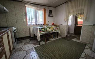 Casă 4 camere și 720 mp teren + beci și anexe - Poză 14