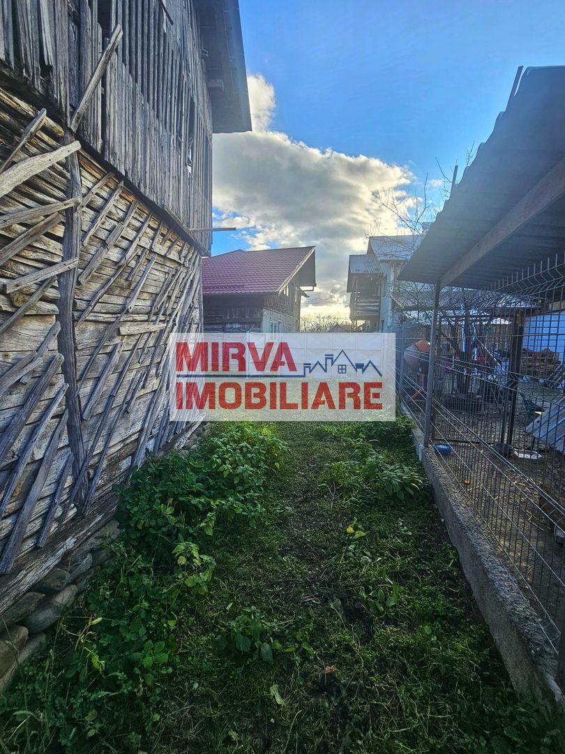 Exclusivitate! Casă cu teren generos în Sat Olteni, Com.Teișani - Poză 8