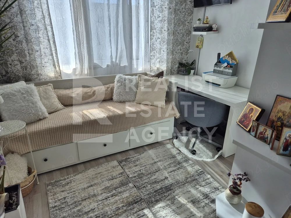 Vânzare, apartament cu 3 camere în zona Gorjului - Poză 6