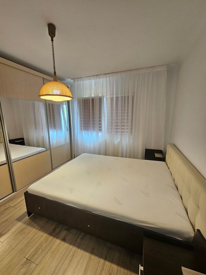 Apartament 3 camere, decomandat- 1 Mai, Sara - Poză 7