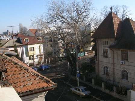 Apartament de inchiriat | spatios si luminos | langa Palatul Cotroceni - Poză 1