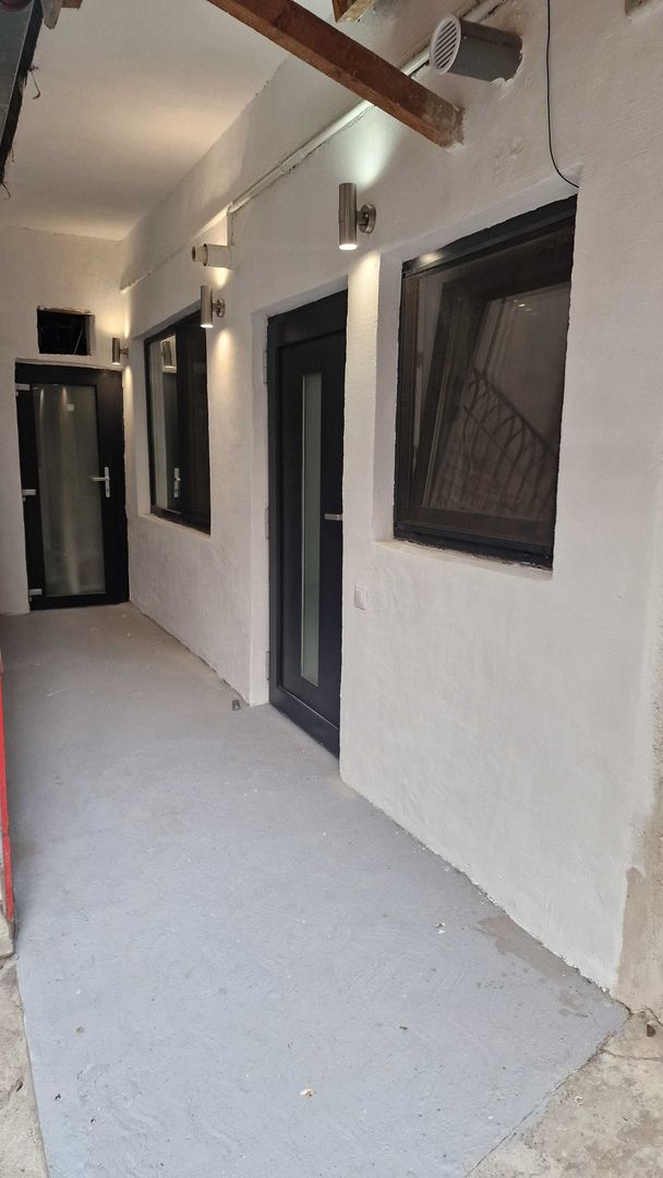 Garsoniera in centrul istoric, Brașov - Poză 4