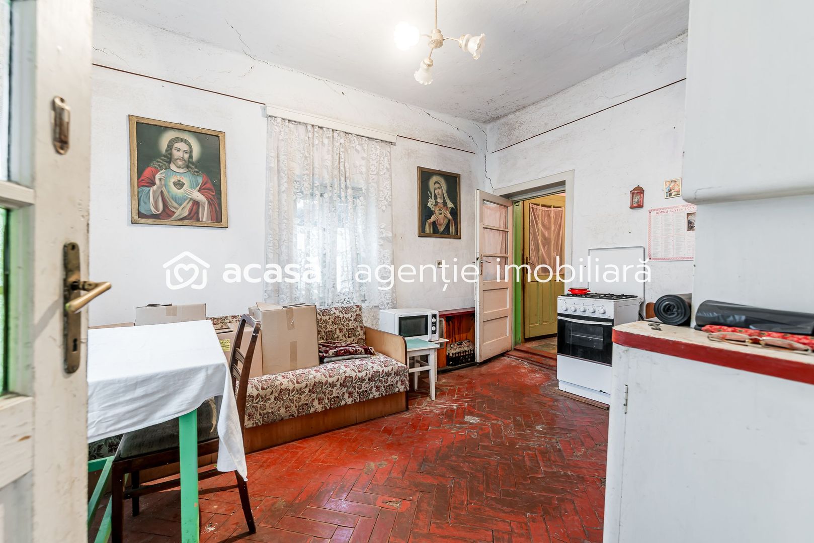 Casă + livadă tânără + curte 2.500 mp în Dorobanți - Poză 5