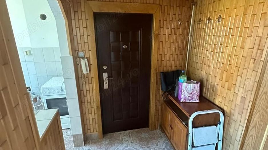 Ag BRASADAS vinde apt. 2 cam ULTRACENTRAL etaj 4/4. - Poză 3