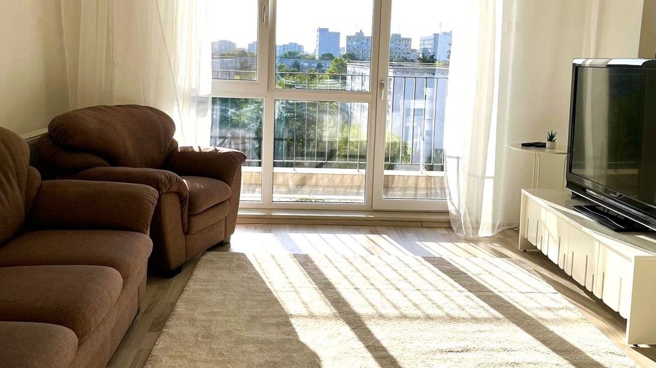 🏡 Închiriez Apartament cu 2 camere, parcare inclusă, Evocasa Optima - Poză 1
