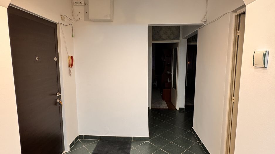 Apartament 3 camere decomandate – zona Decebal, Oradea - Poză 13