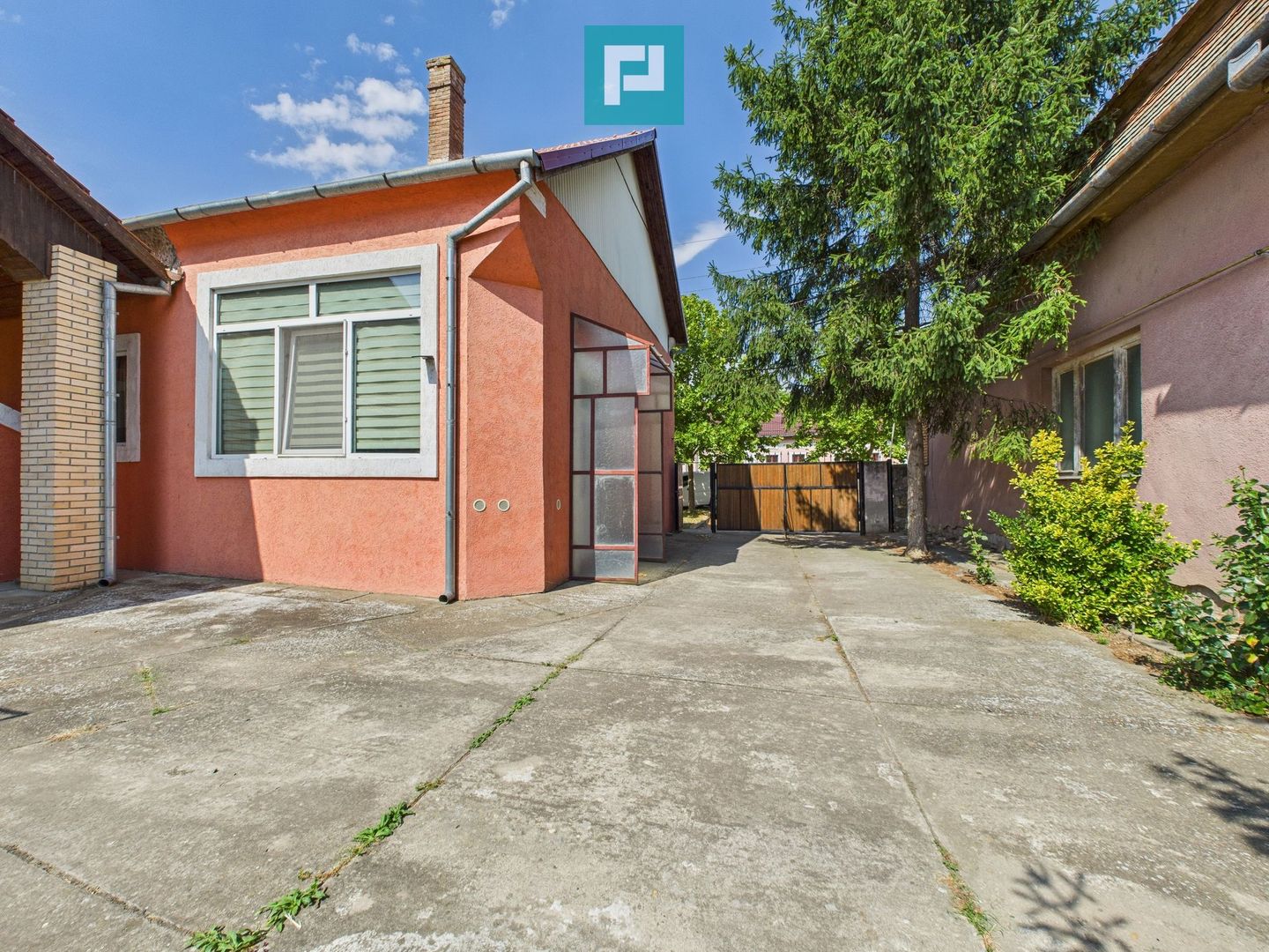 Casă cu 6 camere în Sânicolau Mare Timiș - Poză 24