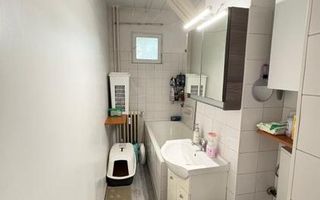 Apartament cu 3 camere zona Circumvalatiunii etaj 1 - Poză 9