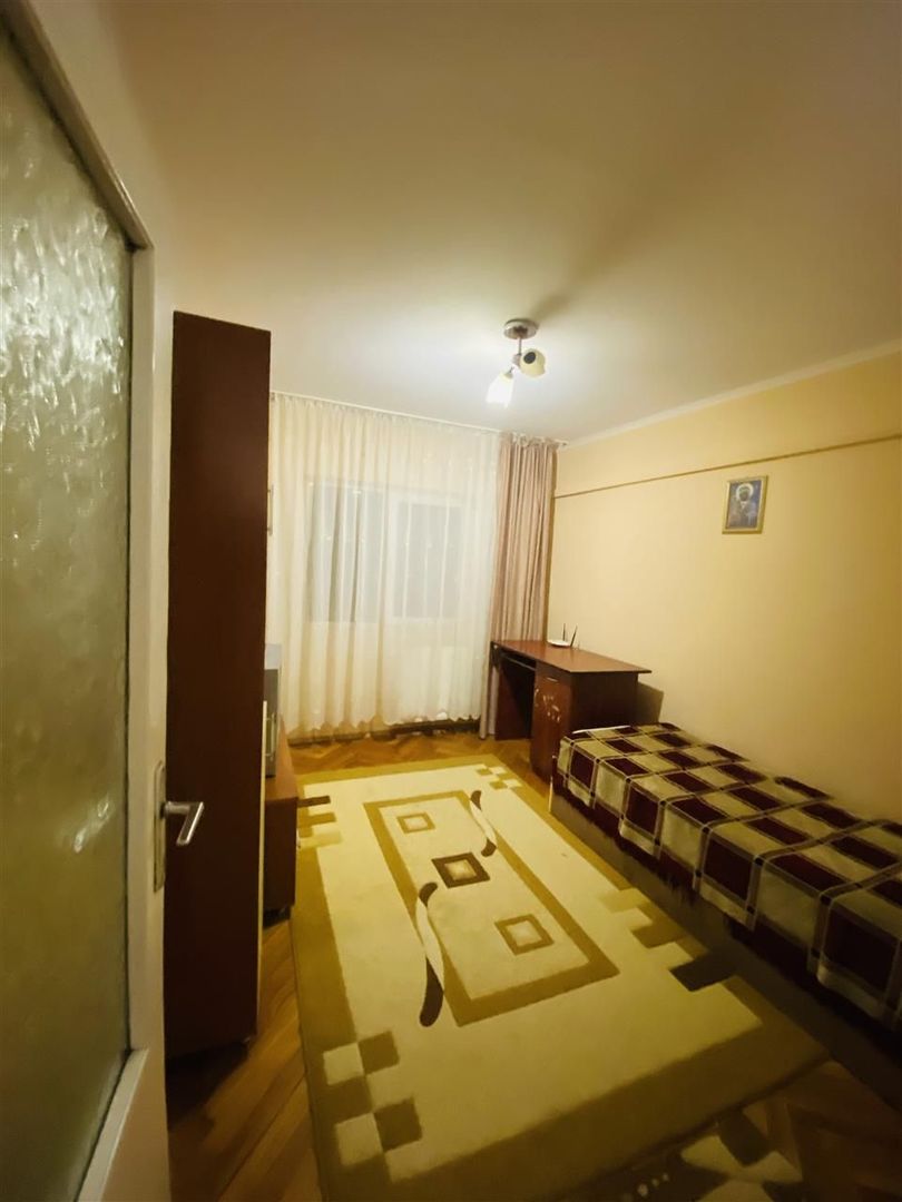 Apartament cu 3 camere 2 bai Iosia - Poză 4