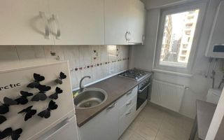 Garsonieră de închiriat în Grozăvești | 32 mp | Politehnica | Etaj 3 - Poză 1