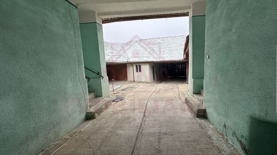 CASĂ DE VÎNZARE ÎN ILOVA\7 CAMERE, JUD.CARAȘ-SEVERIN - Poză 7
