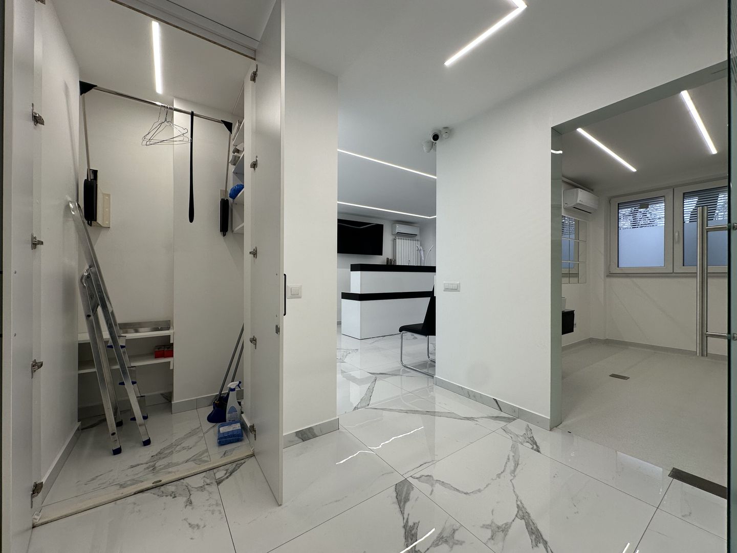 Clinica Stomatologica Premium – 2 Cabinete Complet Utilate – Metrou - Poză 16