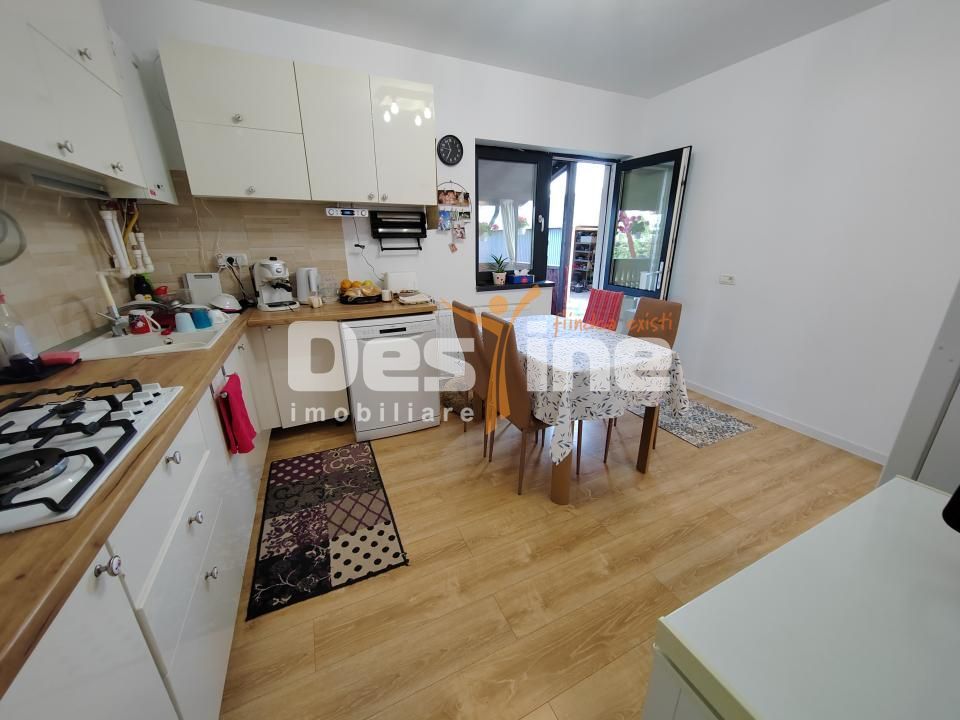 VOROVEȘTI - Casă individuală P+POD + 573 mp teren - Poză 13
