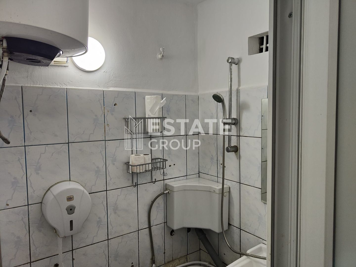 Garsoniera decomandata cu bucatarie si baie - Poză 10