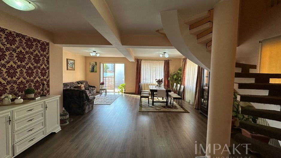 Casa 4 camere - Zona Garii - Poză 1