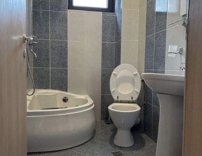 Modern 2-Room Apartment for Rent in Piața Victoriei – 2013 Building - Poză 4