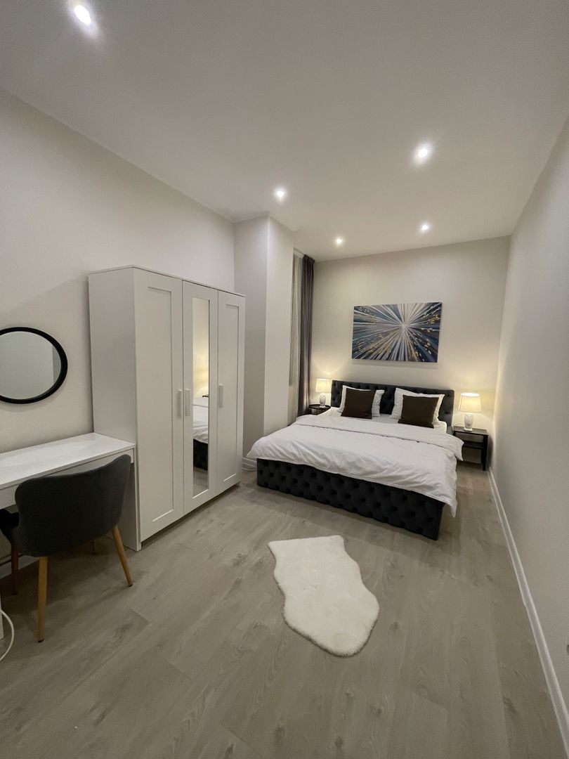 Apartament central! Mobilat și utilat! - Poză 4