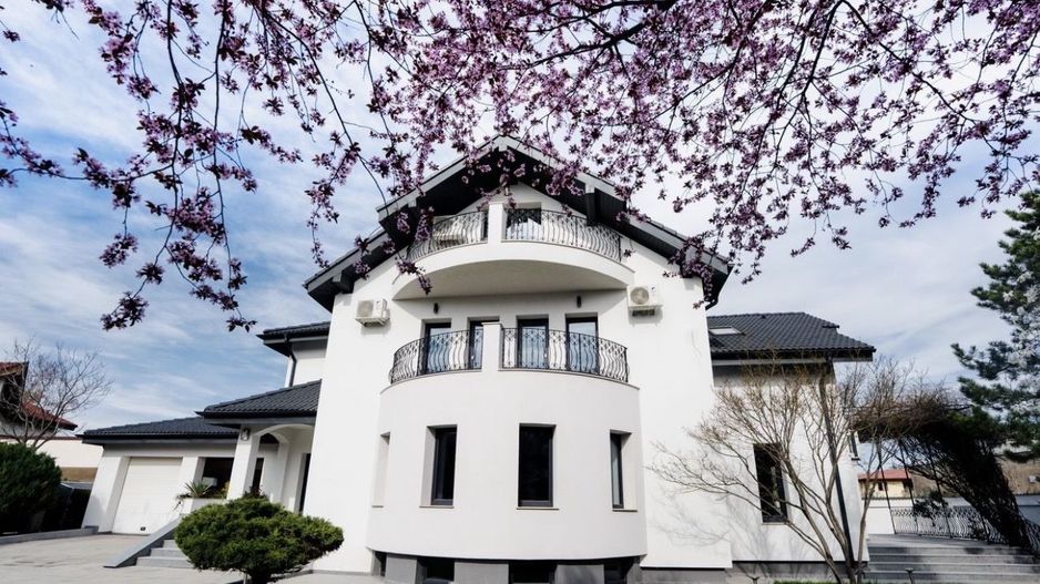 Vila  6 camere de inchiriat | Pipera-Aviatiei - Poză 1