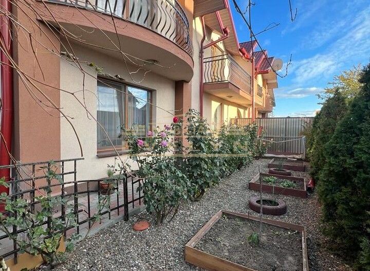 Casa tip duplex de vanzare + teren, zona Manastirea Doamnei. - Poză 8