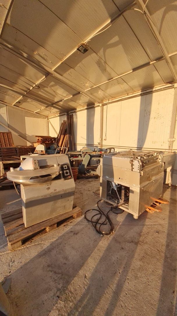 Casa cu teren de 14340 mp în Jebel/Pretabila pentru afacere - Poză 39